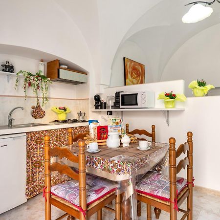 Dimora Dei Messapi Villa Ceglie Messapica Bagian luar foto